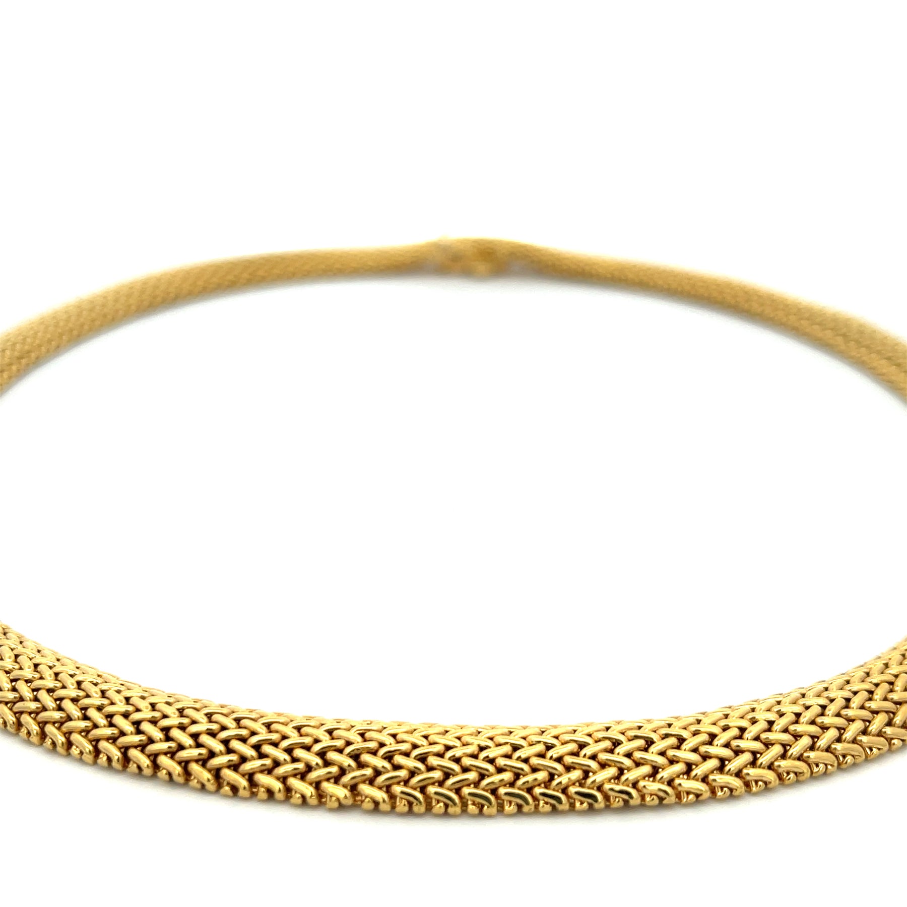 gold mesh necklace